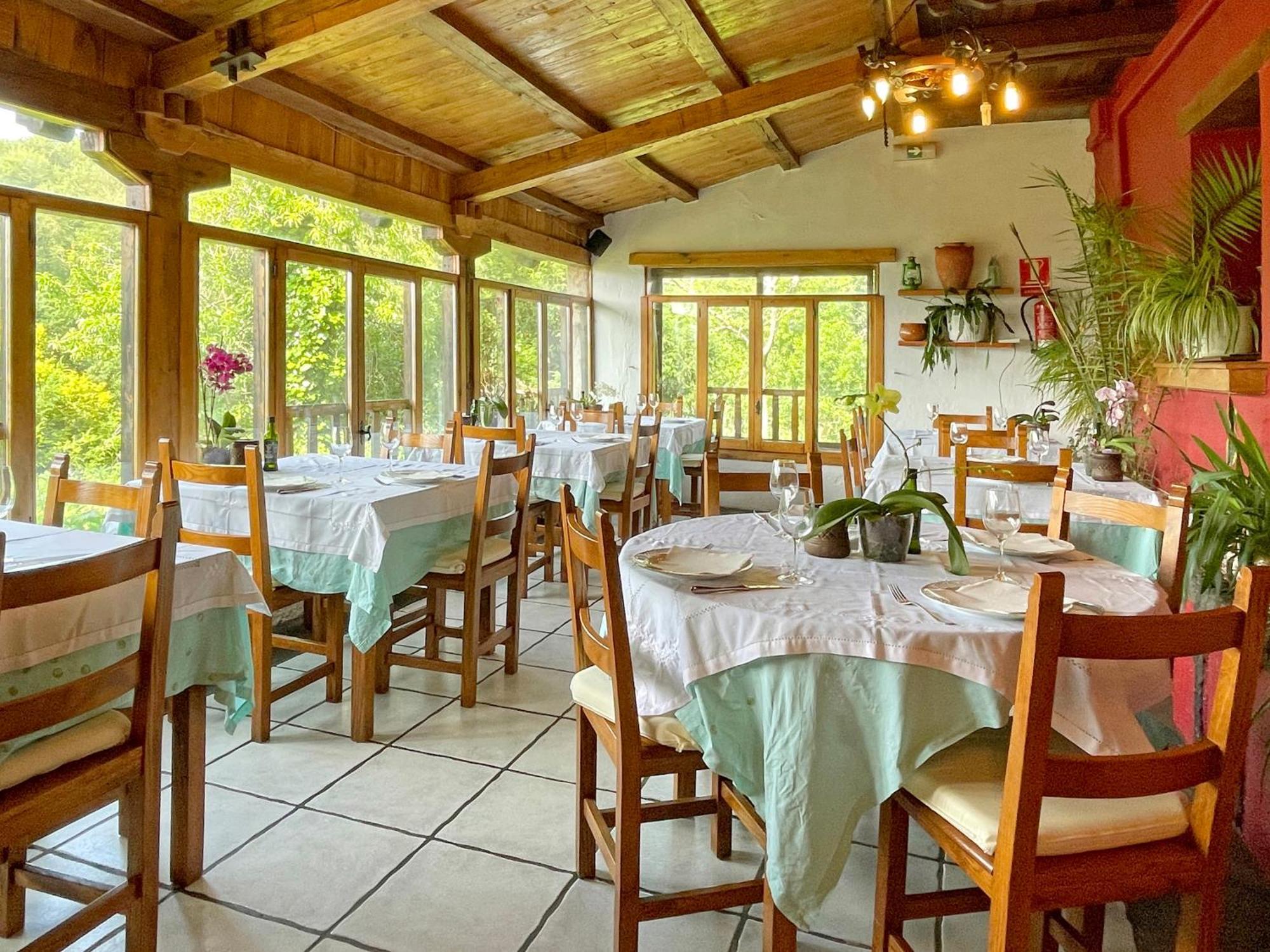 Hotel Peruskenea Jaunsaras Luaran gambar