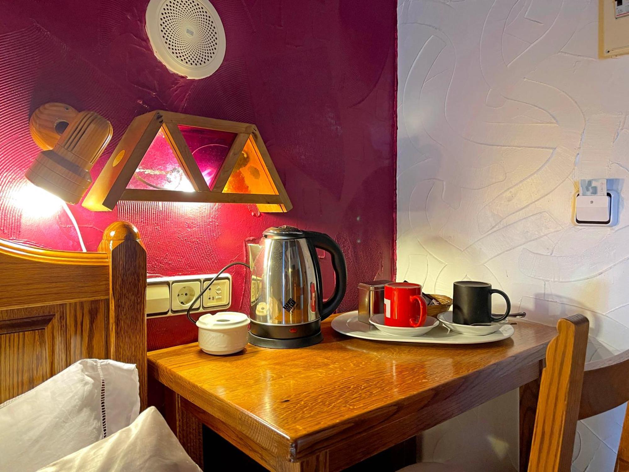 Hotel Peruskenea Jaunsaras Luaran gambar