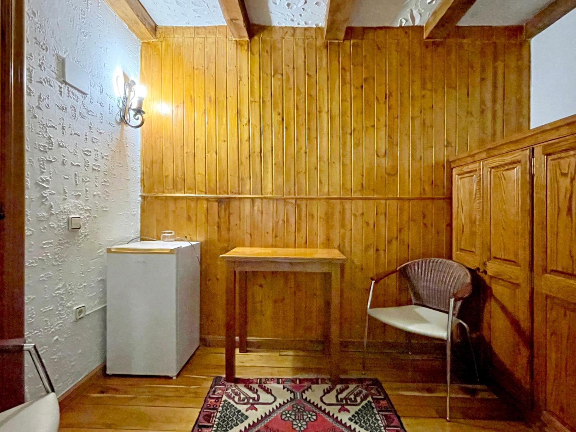 Hotel Peruskenea Jaunsaras Luaran gambar
