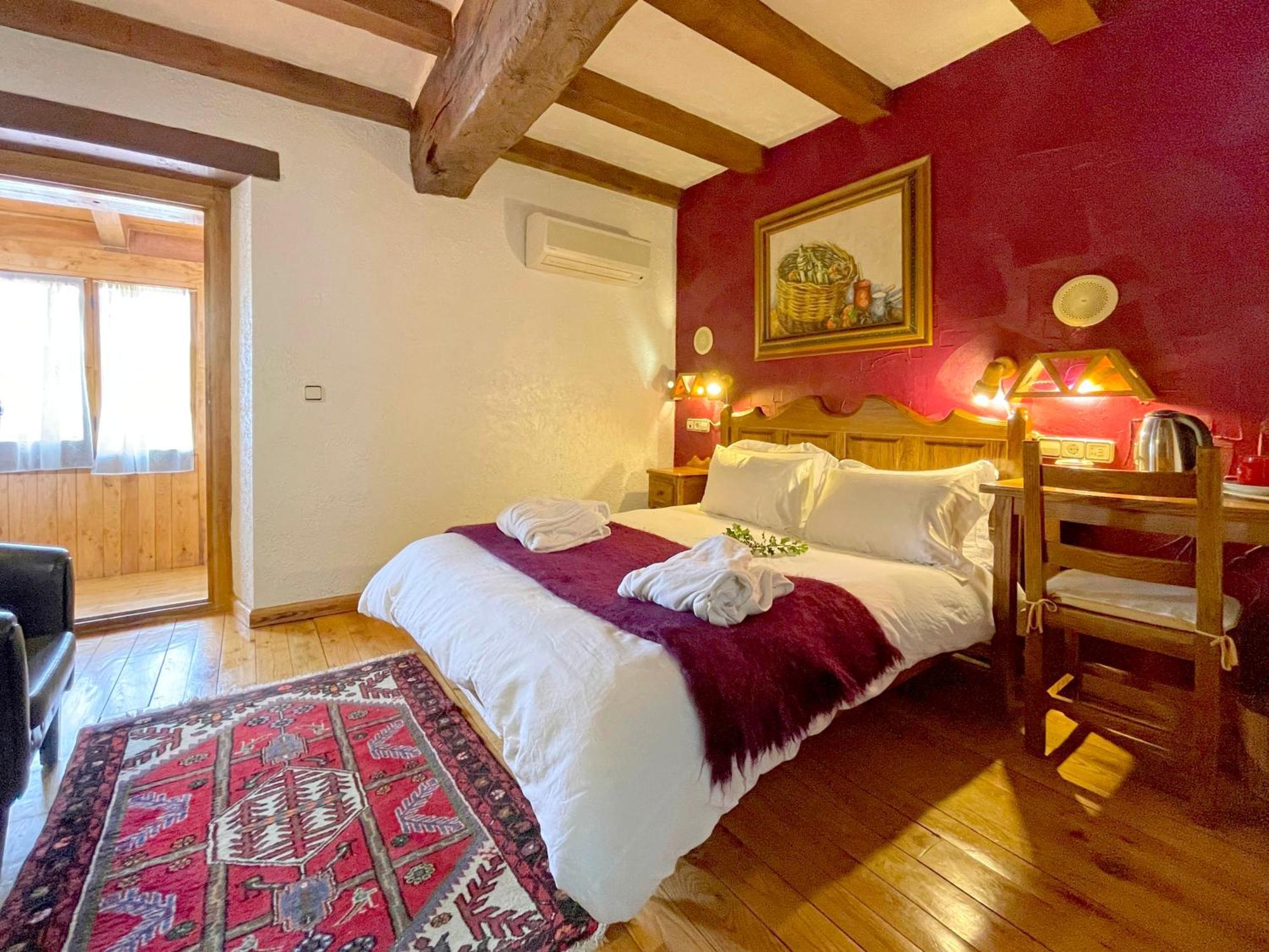 Hotel Peruskenea Jaunsaras Luaran gambar