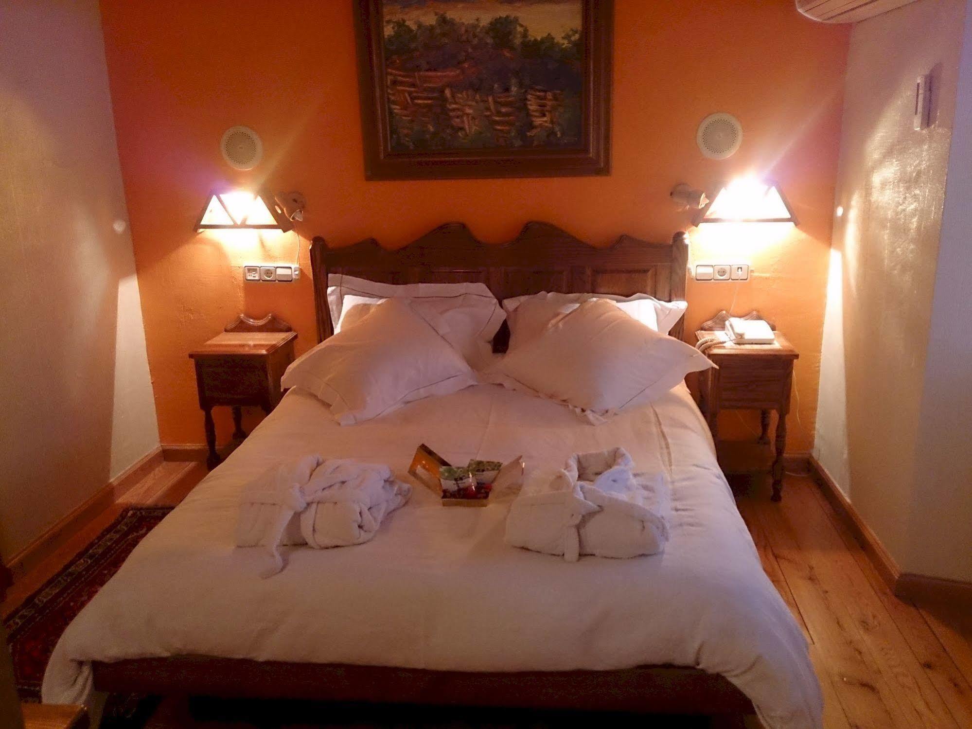 Hotel Peruskenea Jaunsaras Luaran gambar